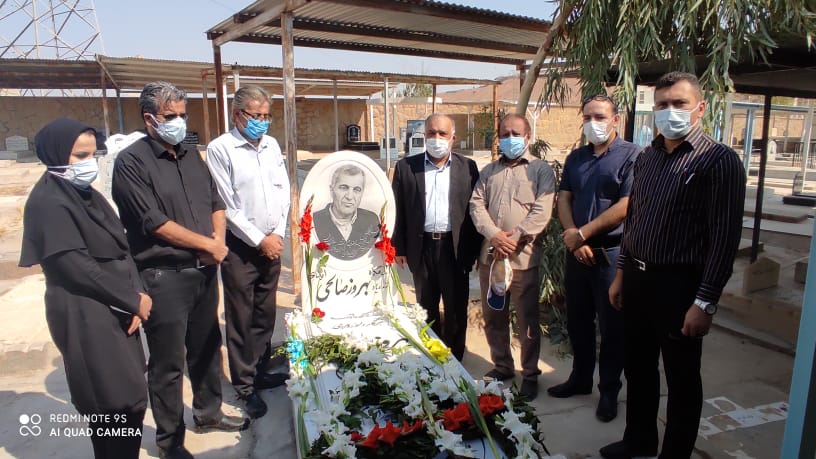 خبرنگاران مسجدسلیمانی روز خبرنگار را در کنار خانه ابدی همکار فقیدشان گرامی داشتند