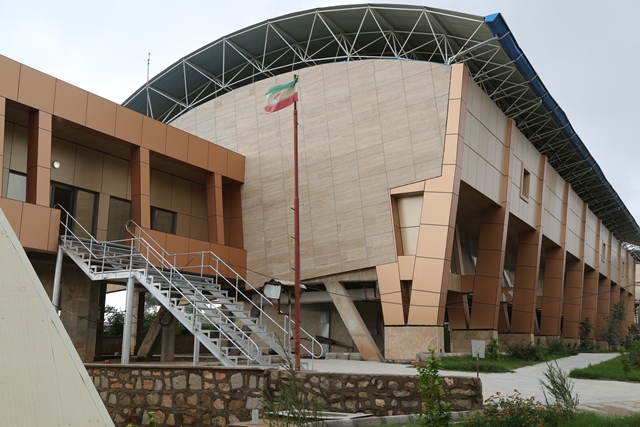 موزه ی نفت مسجدسلیمان و بررسی ساختمان آن از منظر معماری