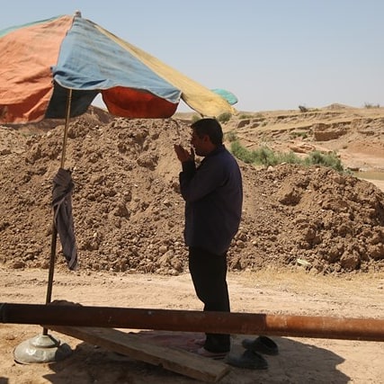 تجلیل از اقامه کنندگان نماز در شرکت بهره برداری نفت و گاز مسجدسلیمان