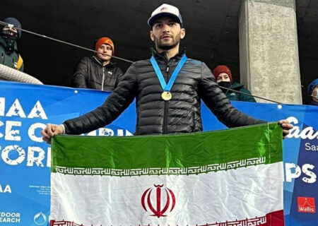 محمدرضا صفدریان قهرمان مسابقات یخ نوردی جهان شد