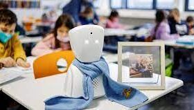 ربات آلمانی به جای کودک بیمار به مدرسه می رود