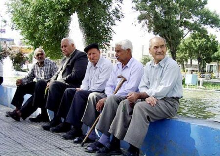 دولت سریعتر نسبت به تعیین تکلیف حقوق بازنشستگان تامین اجتماعی اقدام کند