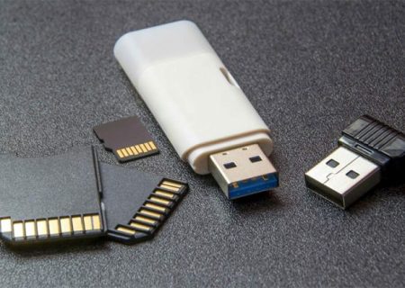 چرا بهتر است درایوهای USB قدیمی خود را نگه داریم؟