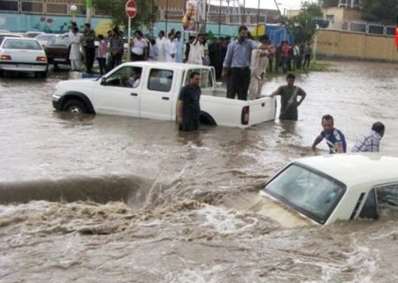نجات جان ۲ نفر در سیلاب روستایی در مسجدسلیمان