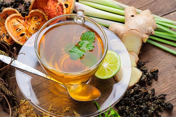 برای نفخ شکم چه بخوریم ؟ / بهترین دمنوش برای نفخ شکم