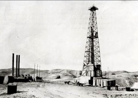 ۱۱۵ سال بوی نفت در ایران