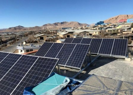 بررسی روند احداث نیروگاه خورشیدی در مسجدسلیمان با حضور فرماندار و مدیران اجرایی