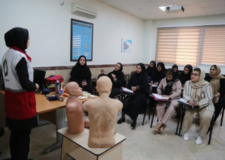 کارگاه آموزشی امداد و کمک های اولیه در شرکت نفت و گاز مسجدسلیمان برگزار شد