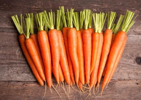 ۹ دلیل که هر روز باید هویج بخورید ؛ از سلامت پوست و مو تا کاهش وزن