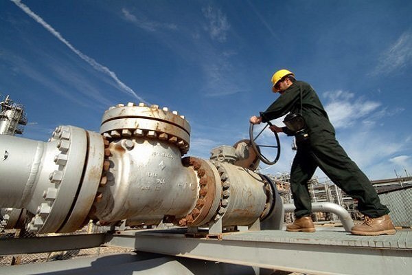 جهاد در خط مقدم اقتصاد؛ روایت تلاش نیروهای صنعت نفت