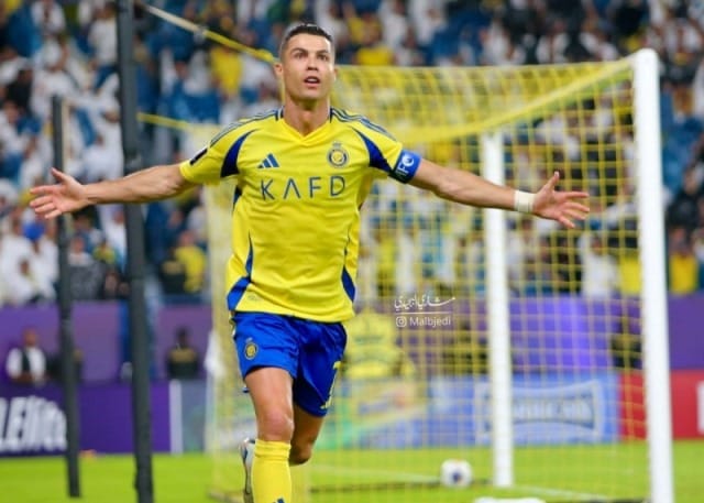 پرسپولیس درگیر پلی‌استیشن، استقلال دنبال مقصر؛ عربستان آسیا را درو کرد