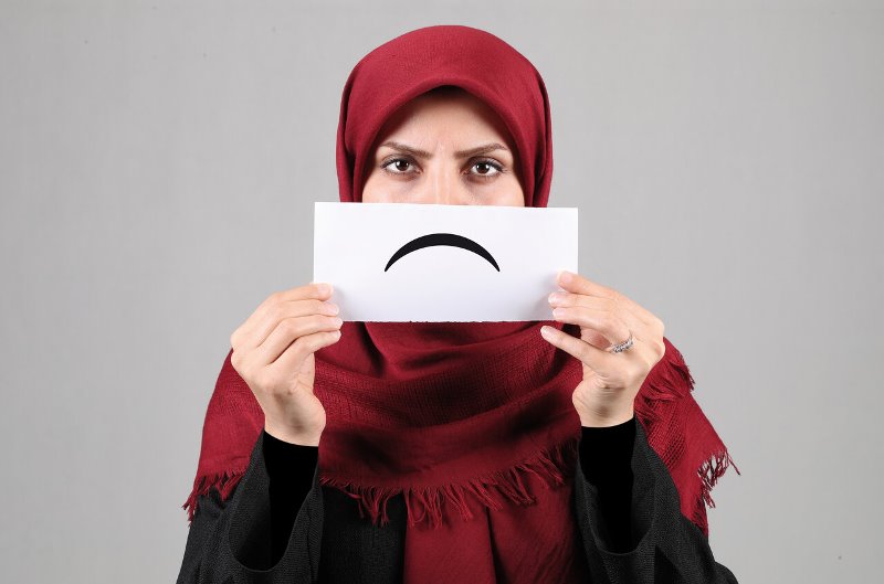 اگر این ۱۰ جمله را زیاد استفاده می‌کنید از زندگی خود راضی نیستید!