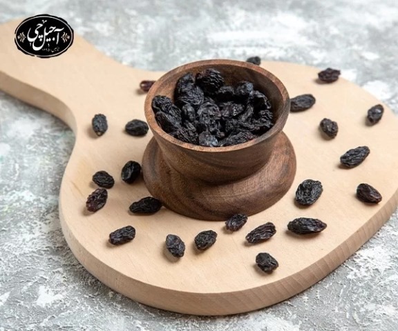 ۲۱ دانه جادویی؛ چرا باید هر روز مویز بخوریم؟