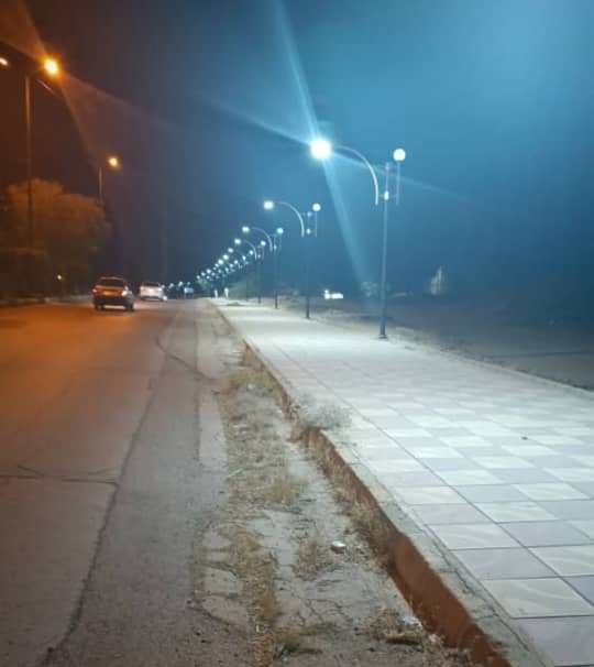 بهسازی و روشنایی مسیر پرتردد حدفاصل کارخانه گوگرد تا دانشگاه پیام‌نور در حال اجراست