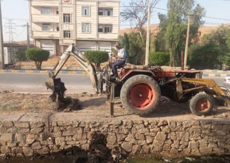 ورود جدی شهرداری مسجدسلیمان به لایروبی کانال‌های آب‌های سطحی مناطق مختلف شهری