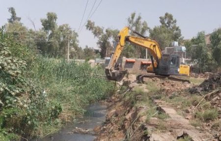 آغاز عملیات لایروبی منطقه چهاربیشه پشت مرکز بهداشت مسجدسلیمان