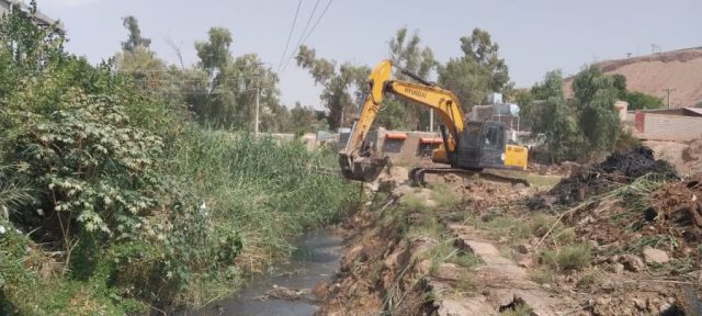 آغاز عملیات لایروبی منطقه چهاربیشه پشت مرکز بهداشت مسجدسلیمان