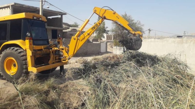 اجرای عملیات گسترده لایروبی کانال‌های منطقه مال‌شنبه