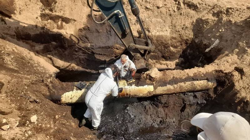 رفع نشتی خط لوله ۲۰ اینچ انتقال نفت