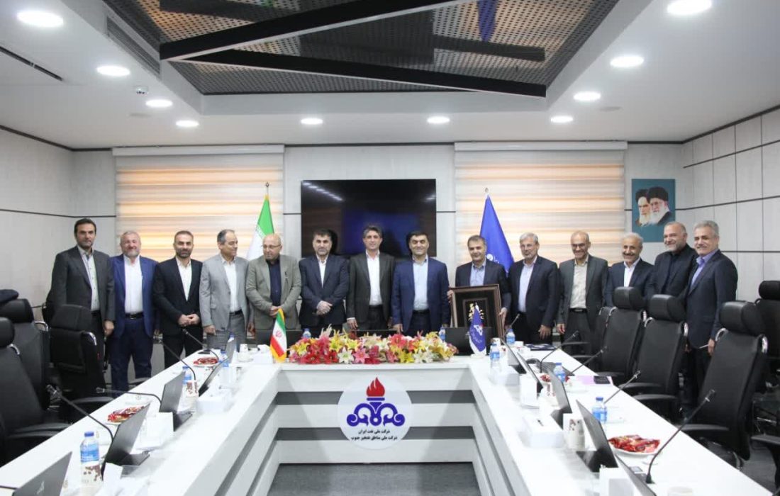 برگزاری آیین تکریم و معارفه مدیرعامل شرکت بهره‌برداری نفت و گاز مسجدسلیمان