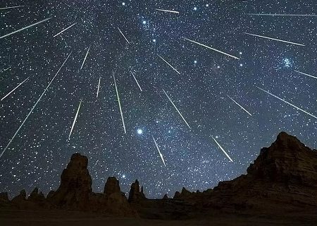 امشب آسمان ایران شهاب‌باران می‌شود