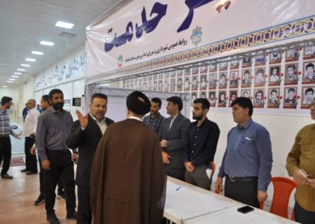 برپایی میز خدمت و ایستگاه صلواتی شهرداری مسجدسلیمان در مصلی نماز جمعه