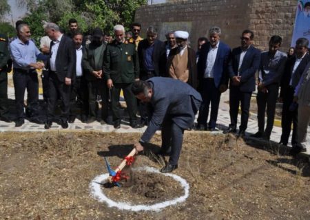 کلنگ احداث یادمان شهید گمنام در دانشگاه آزاد اسلامی واحد مسجدسلیمان زده شد