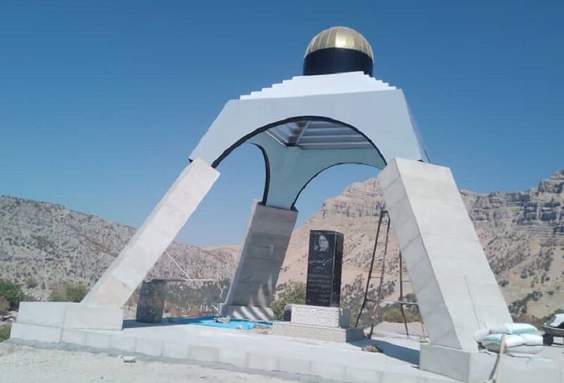 جانی دوباره به نماد موسیقی فولکور بختیاری/بنای یادبود بهمن علاالدین در اندیکا بازسازی شد