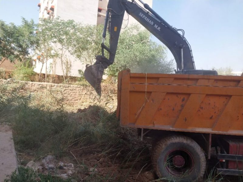 لایروبی کانال‌ها و مسیل‌های منطقه چهاربیشه اجرا شد