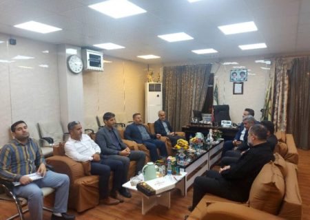 حضور شهردار و اعضای شورای شهر مسجدسلیمان در فرماندهی انتظامی و تبریک انتصاب فرمانده جدید این نیرو