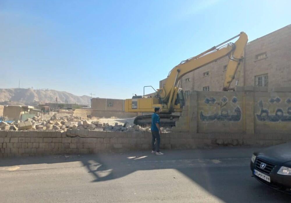 آغاز عملیات احداث چمن مصنوعی در منطقه کاروانسرای کلگه