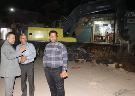 بازدید شهردار مسجدسلیمان از روند اجرای پروژه تعریض میدان نمره یک