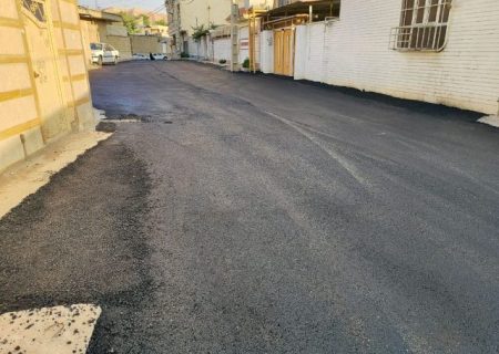 اجرای پروژه آسفالت‌ معابر منطقه دره اشکفت پشت دفتر هواپیمایی توسط شهرداری مسجدسلیمان