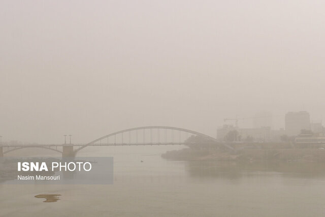 ریه هایی که از فولاد نیست / اعتراض گسترده والدین به عدم تعطیلی کلیه مقاطع تعطیلی و دانشگاه ها در شرایط آلودگی هوا / اضطراری که فقط برای یک مقطع خاص باشد اضطرار نیست، اشتباه است! / لزوم بازنگری فوری مدیریت بحران استانداری خوزستان در تعطیلی تمامی مقاطع تحصیلی و دانشگاه ها