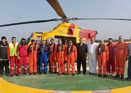 بازدید گروهی از مسئولان هیات عالی گزینش کشور از تاسیسات شرکت نفت فلات قاره ایران در منطقه بهرگان