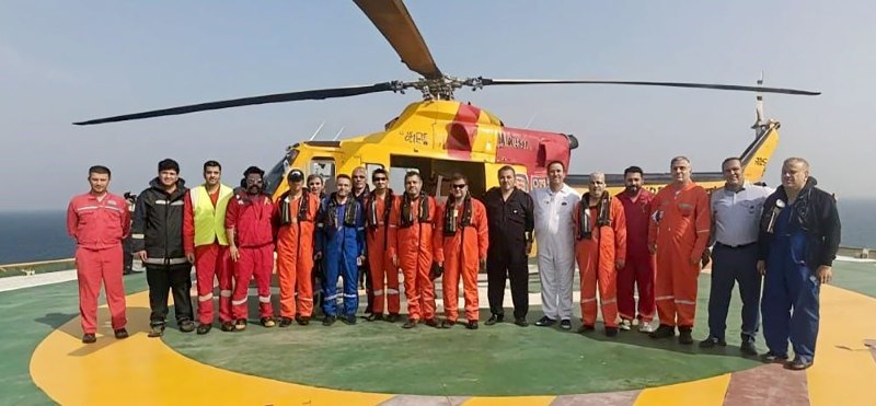 بازدید گروهی از مسئولان هیات عالی گزینش کشور از تاسیسات شرکت نفت فلات قاره ایران در منطقه بهرگان