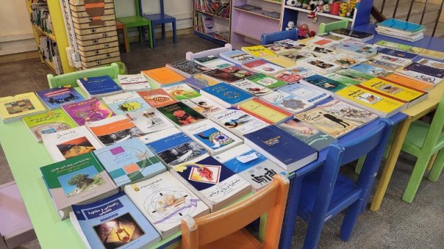 اهدای ۷۰ گنجینه معرفت به کتابخانه عمومی میرزای بختیاری مسجدسلیمان