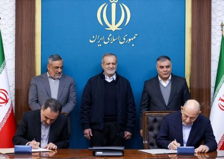 امضای قراردادهای بیش از ۲.۵ میلیارد دلاری شرکت ملی نفت ایران