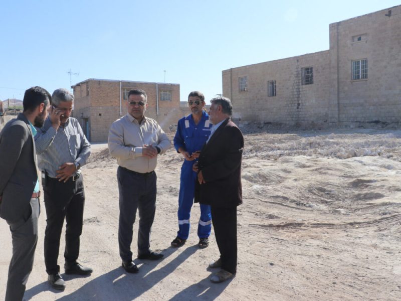 پروژه چمن مصنوعی کاروانسرا زیر ذره‌بین شهردار مسجدسلیمان