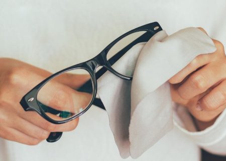 عینک‌های مطالعه را کنار بگذارید؛ تأیید نهایی قطره‌ای که چشمان شما را جوان می‌کند