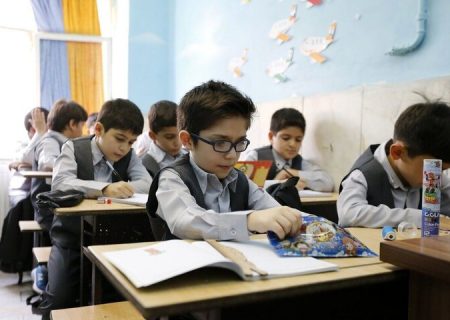 سال تحصیلی ۱۴۰۵-۱۴۰۴ تا پایان خرداد ماه ادامه خواهد داشت