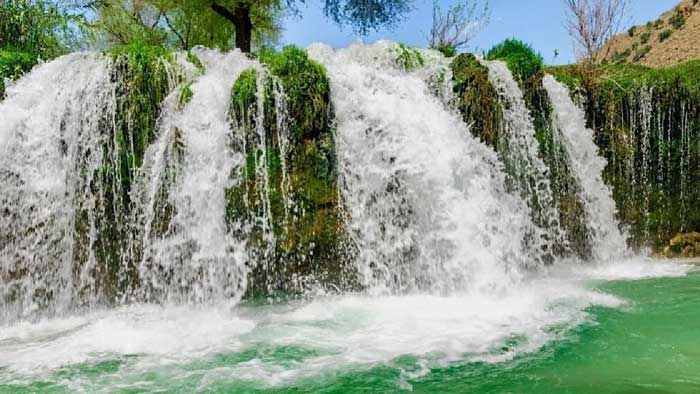 آبشارهای آرپناه لالی؛ بهشت خنک زاگرس در انتظار توسعه زیرساخت‌های گردشگری
